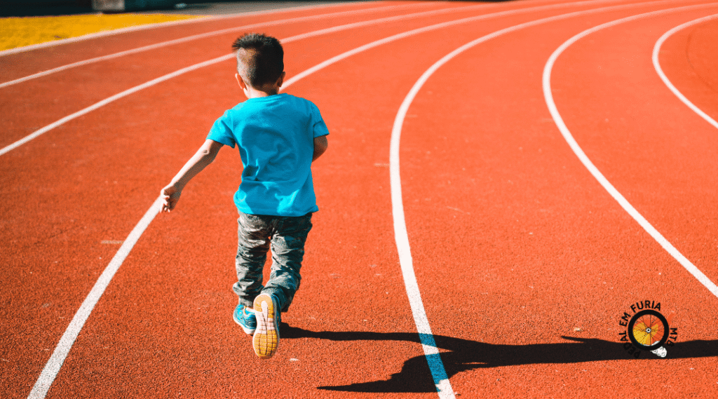 10 equipamentos esportivos para crianças: segurança e diversão como escolher presente esportivo infantil